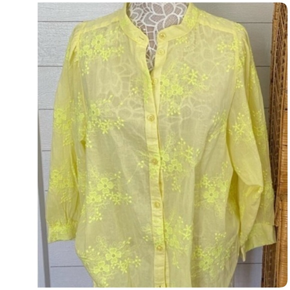 Embroidered Button Down NWT - Picture 7 of 7